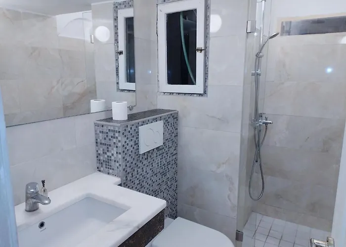 Appartamento White Tower Cozy Oyr1