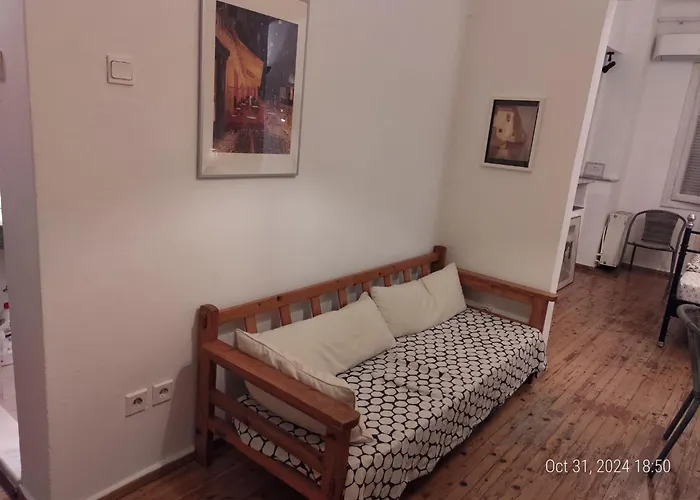 White Tower Cozy Oyr1 *