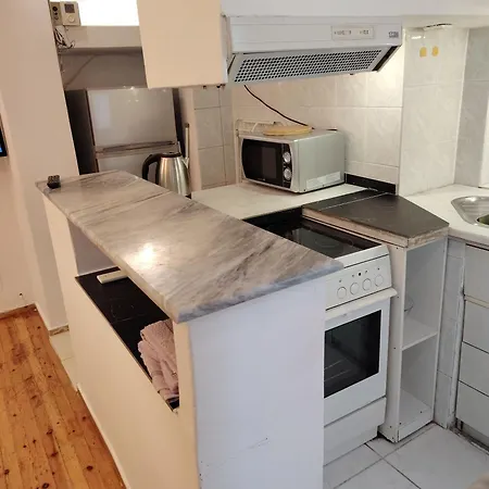 Apartment White Tower Cozy Oyr1